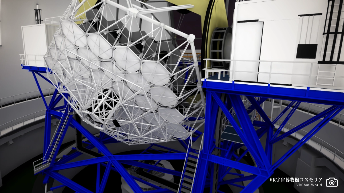 【VR宇宙博物館コスモリア】展望ドームにある大型展望鏡。これを格納しプラネタリウムを展開します。