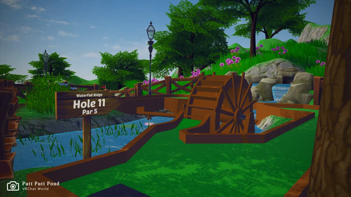 【Putt Putt Pond】水車を利用した場所も。もちろん迂回することも可能。
